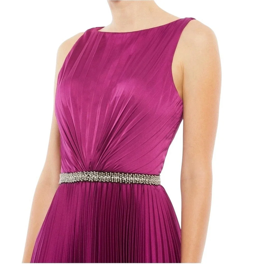Mac Duggal 26610 Berry Satin Pleated Rhinestone Waist Gown Size 12 $458
